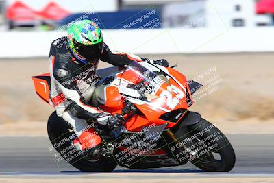 media/Jan-08-2022-SoCal Trackdays (Sat) [[1ec2777125]]/Turn 15 Inside (950am)/